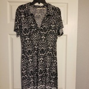 Black and white patterned dress